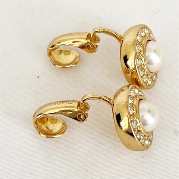 DIOR Vintage Clip-On Pearl Rhinestone Halo Earrings - Picture 3 of 10